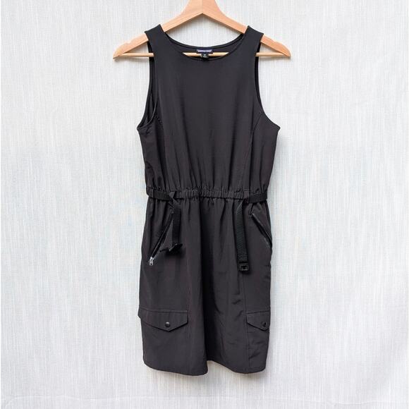 Patagonia Black Lightweight Fleetwith Sleeveless Belted Short Dress, size XS - Picture 2 of 10